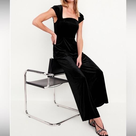 Old Navy black Fit & Flare Velvet Jumpsuit - Picture 6 of 11